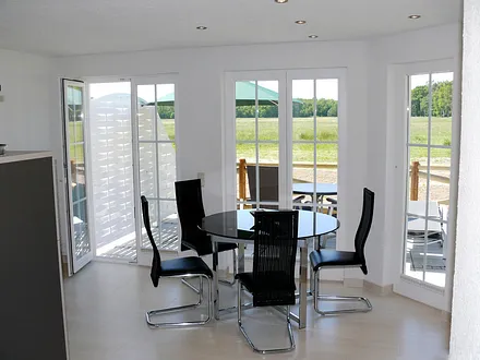 Essbereich im Wintergartenanbau