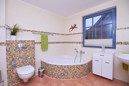 Badewanne im Bad OG
