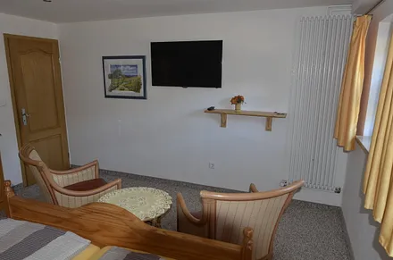 mit HD-TV , Satellit-Empfang