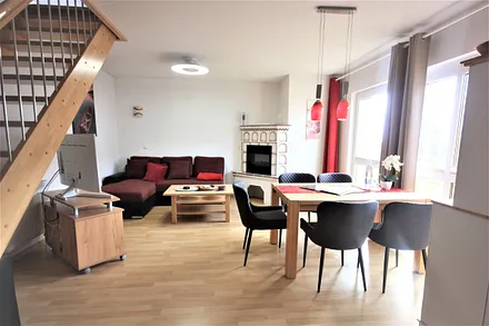 Wohnzimmer mit Kaminecke