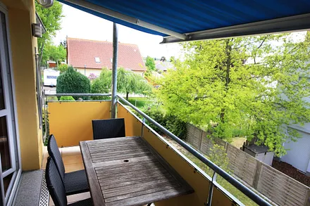 Balkon mit Markise