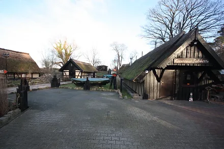 Koserower Salzhütten (900m)