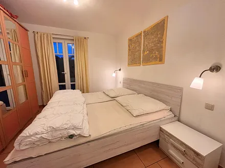 Schlafzimmer 1 (ein Doppelbett)