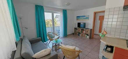 Es gibt eine Auswahl an Büchern für Groß und Klein, Gesellschaftsspiele, SmartTV und kostenloses WLAN 