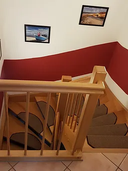 Treppe ins Obergeschoss