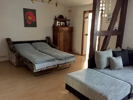 Aufbettung im Wohnzimmer