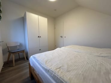 2. Schlafzimmer