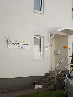 Eingang Treppe zur Anmeldung