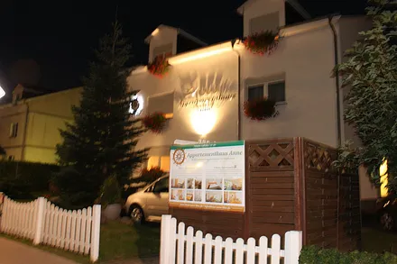 Außenansicht abends