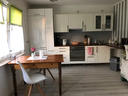 Küchenbereich mit Essplatz 