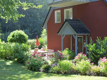 Gartenansicht der Ferienwohnung Silbermöwe zur alleinigen Nutzung