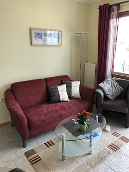 Wohnraum mit Küchenzeile