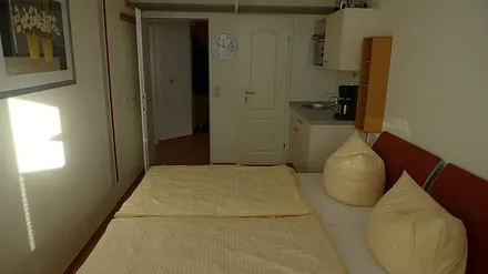 Wohnung 1 mit Blick zum Flur