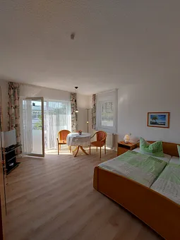 Wohn/Schlafzimmer
