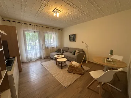 Wohnzimmer mit Schlafcouch