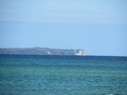 Blick vom Strand Richtung Kap Arkona