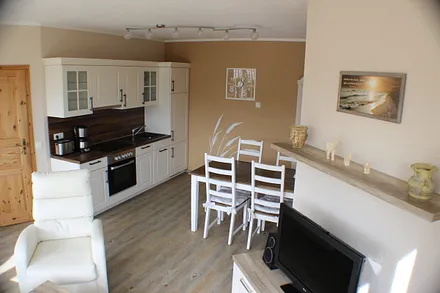 Wohnzimmer mit Küche