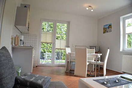                       Wohnzimmer mit Küche