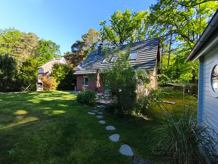 Weg von Sauna zum Haus - Rückseite