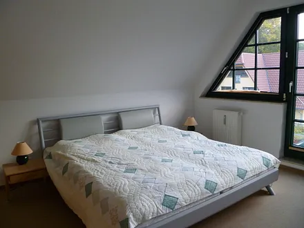 Großzügiges, komfortables Schlafzimmer 