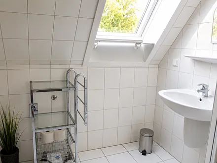 Hochwertiges Bad mit Dusche