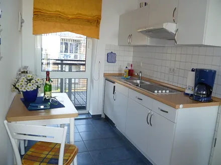 Hochwertige, komplett ausgestattete Küche