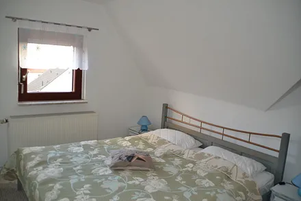 Schlafzimmer mit Doppelbett