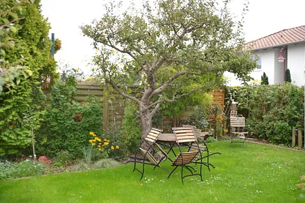 separate Sitzecke im Garten