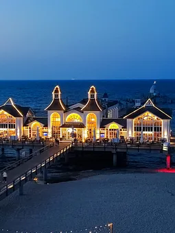Seebrücke im Ostseebad Sellin 5 km entfernt