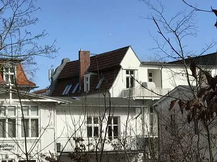 Balkon mit Strandkorb