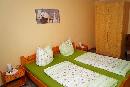 Schlafzimmer 1 Ansicht 