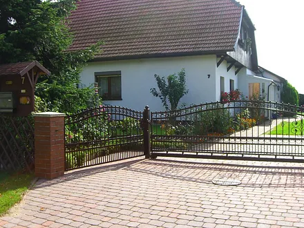 Zufahrt zu unserem Grundstück