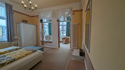 unser Schmuckstück Zi.10