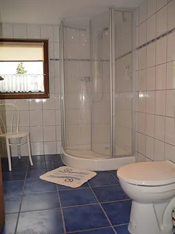 Bad mit Dusche/WC