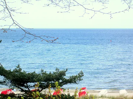 Ostsee-Blick vom Balkon ...