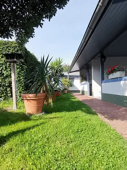 Rechts liegt die Wohnung Rügen, dahinter die Wohnung Hiddensee und geradezu die Wohnung Ruden