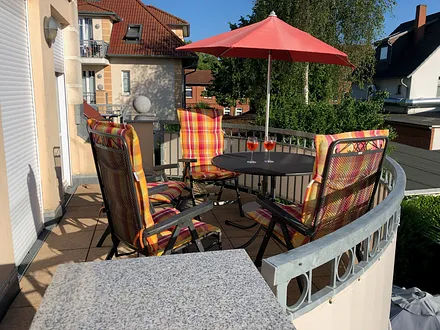 Bequeme Balkon-Stühle zum Entspannen