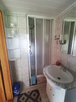 Dusche/Waschbecken