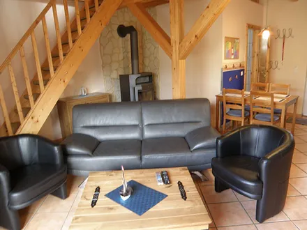 Wohnraum  /      Wohnungen sind identisch