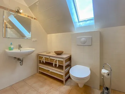 Zuerst ein Bick ins kleine Bad