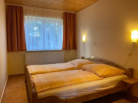 Schlafzimmer 1 und 2 identisch