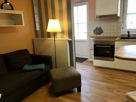 Wohnbereich mit Küchenzeile 