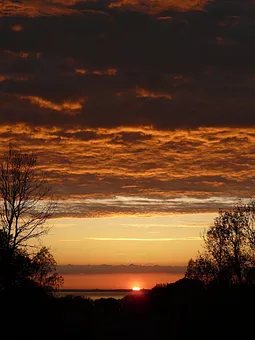 Jeden Abend anders - die berühmten Sonnenuntergänge in Lohme
