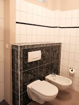 Badezimmer - Toilette, Bidet