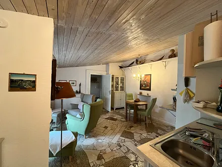 Blick ins Wohnzimmer vom Flur aus