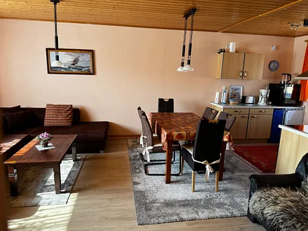 Essbereich mit offener Küche