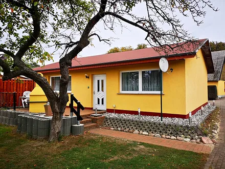 Eingangsbereich mit Terrasse