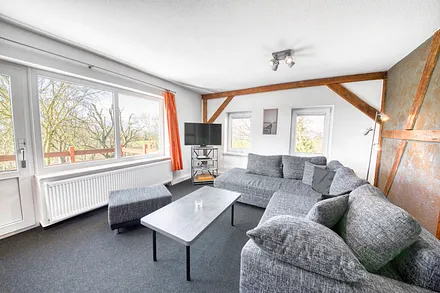 Fewo Rauschwalbe: mit Balkon-Terrasse, komfortabler Wohnküche, großem Bad und geräumigem Wohnzimmer