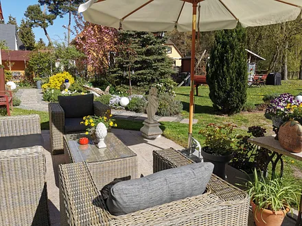 Terrasse an Südseite am Haus