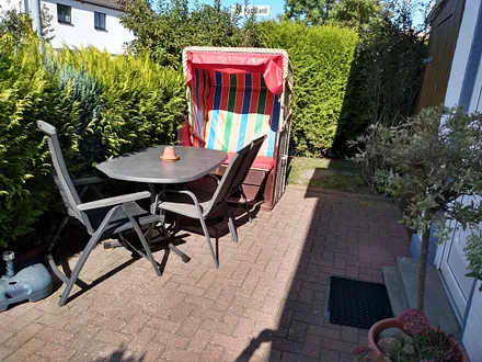 Terrasse mit Strandkorb